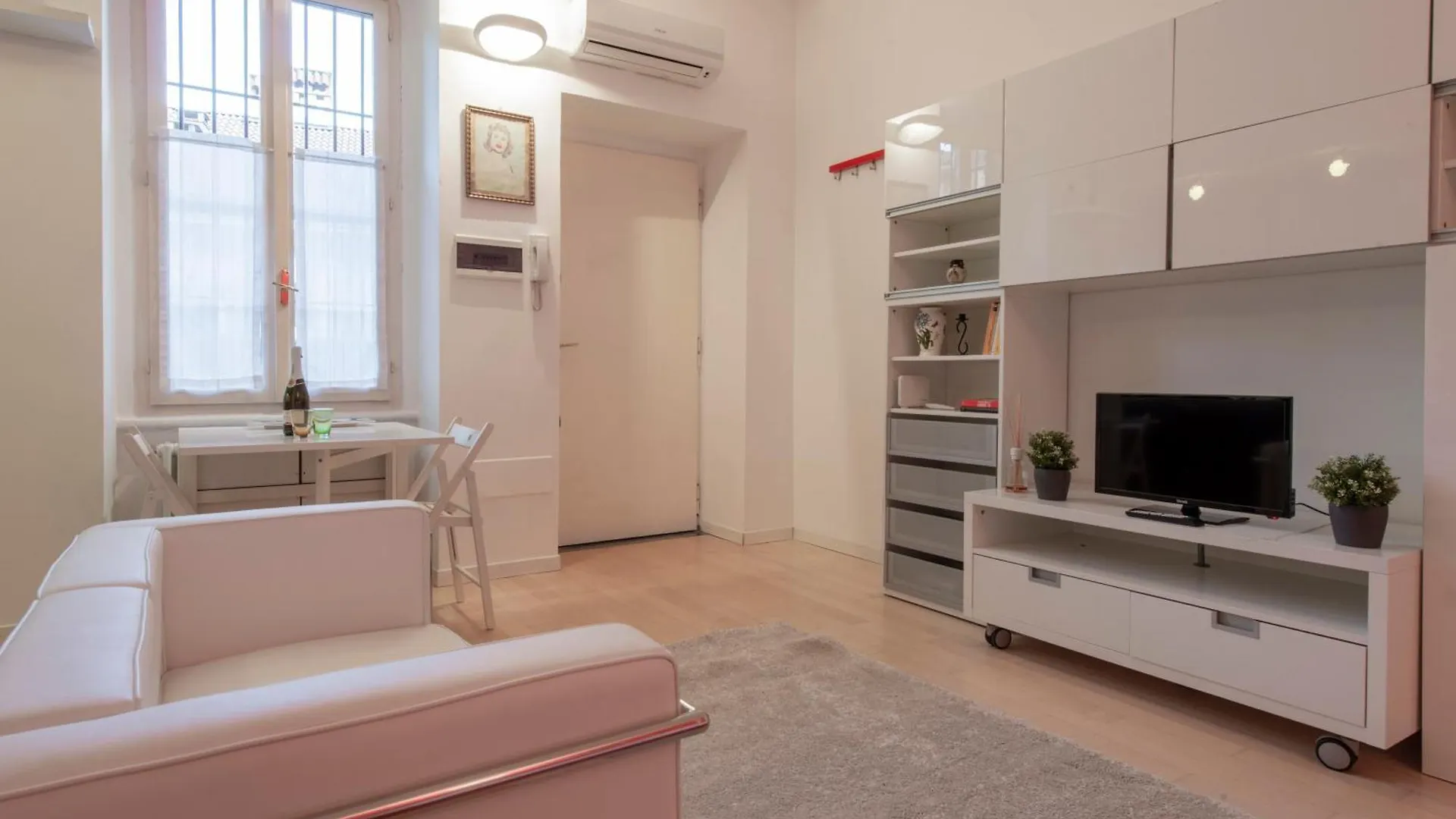 Navigli Apartments - B Home Milan